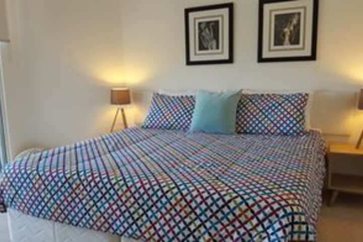 Room 9 of 22