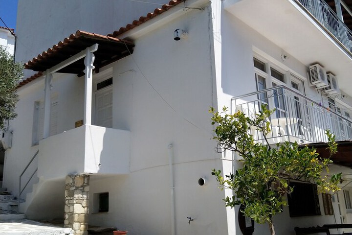 Hotel 5 of 119