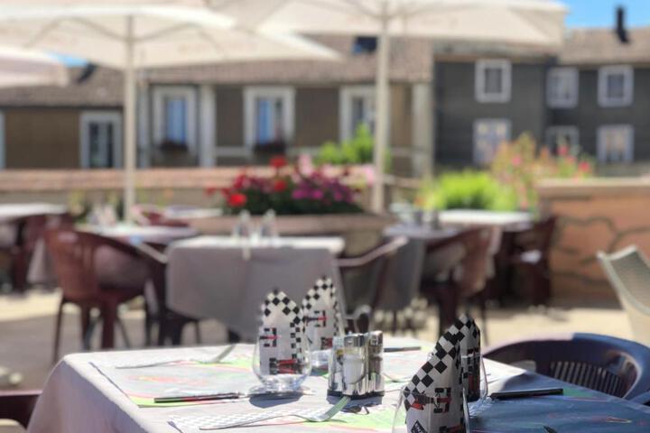 Enzo Hotels Neufchateau by Kyriad Direct