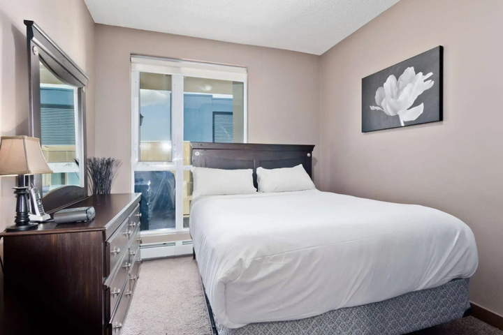 Room 3 of 18