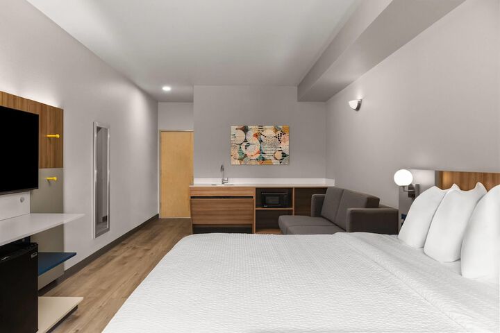 Room 19 of 40