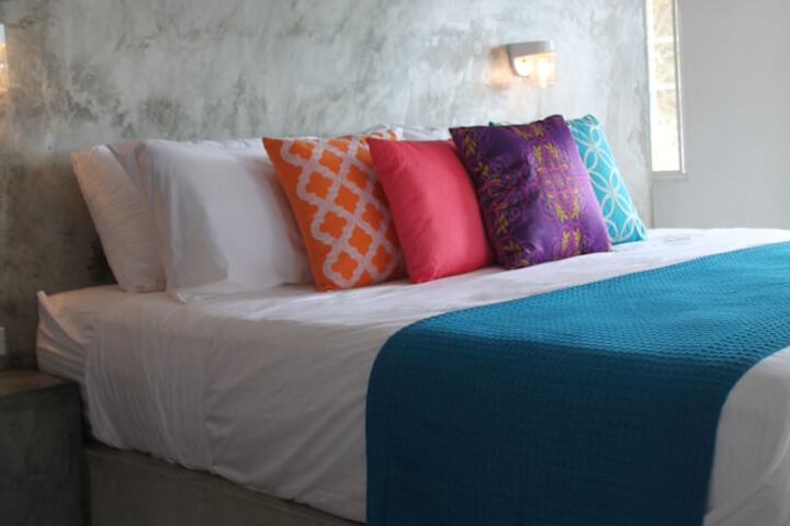 Room 2 of 52