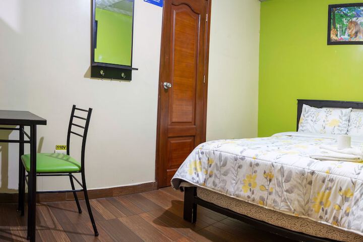 Room 17 of 27