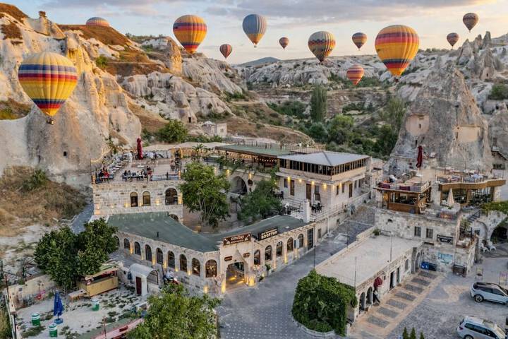 Kayatas Cave Suites