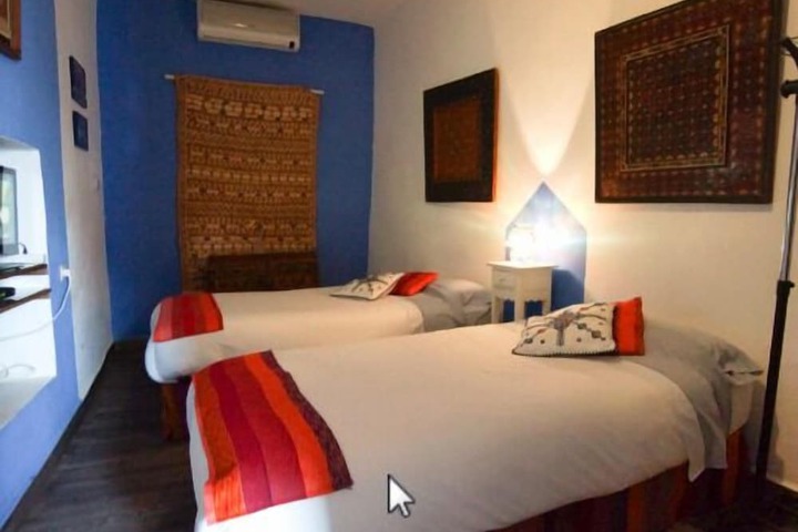 Room 15 of 65
