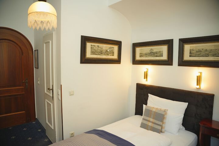 Room 35 of 57