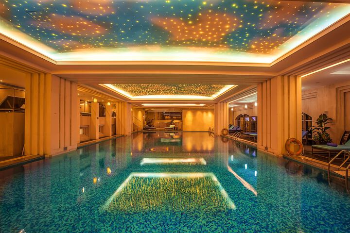 Pool 77 of 102