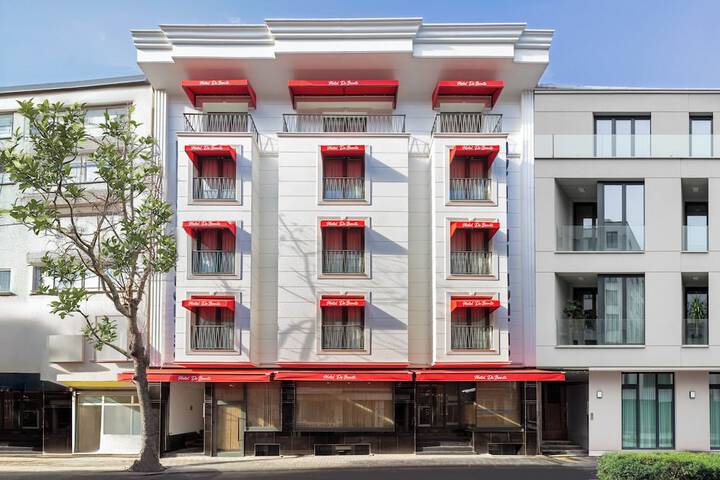 Hotel 72 of 72