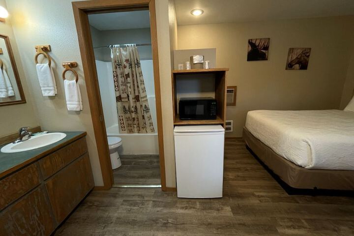 Room 25 of 140