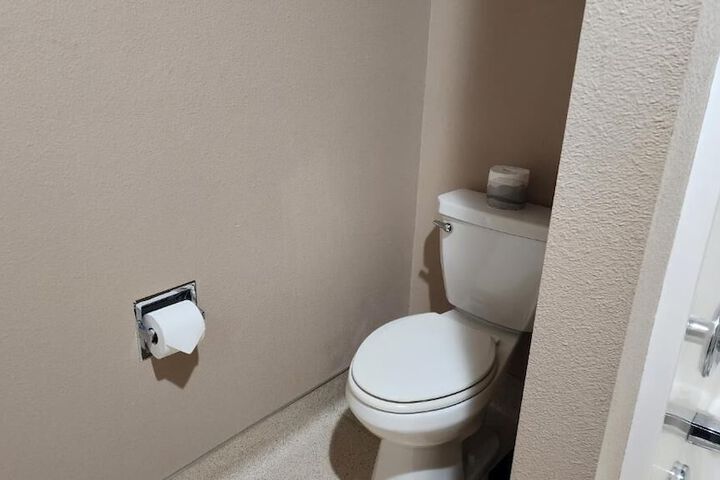 Room 40 of 80