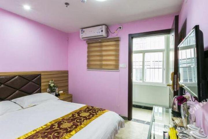 99 Preferential Hotel (Shanghai Cao Road Hengyue Rongxin Plaza)