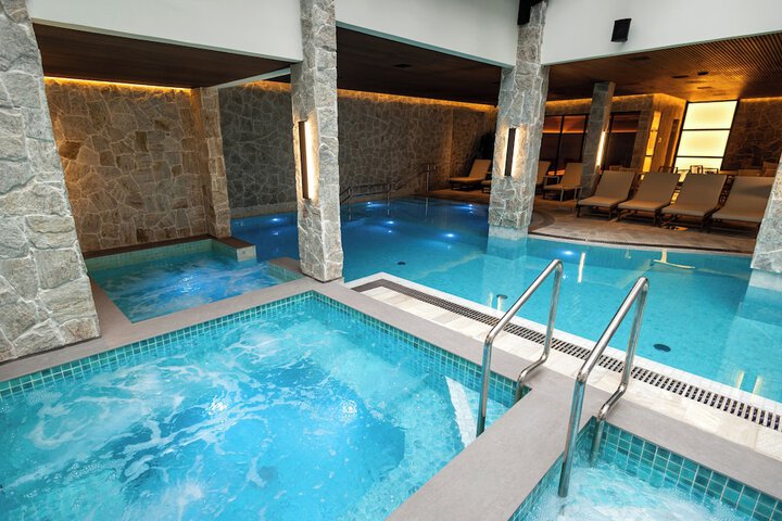 Pool 19 of 55