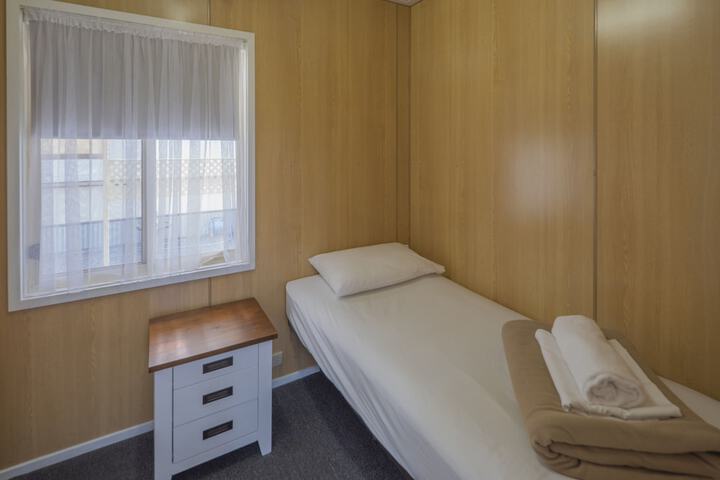 Room 27 of 126