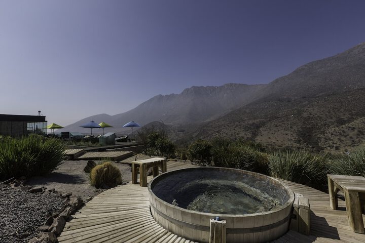 Hotel with Pool