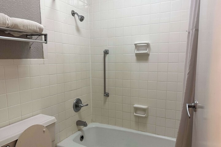 Room 21 of 31