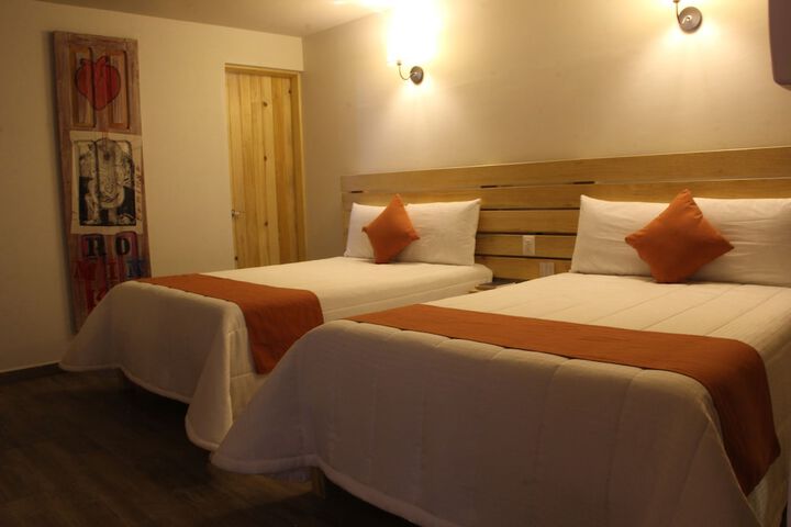 Room 8 of 34