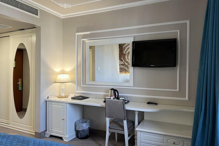 Room 65 of 164