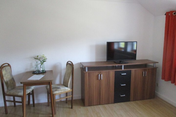 Room 22 of 64