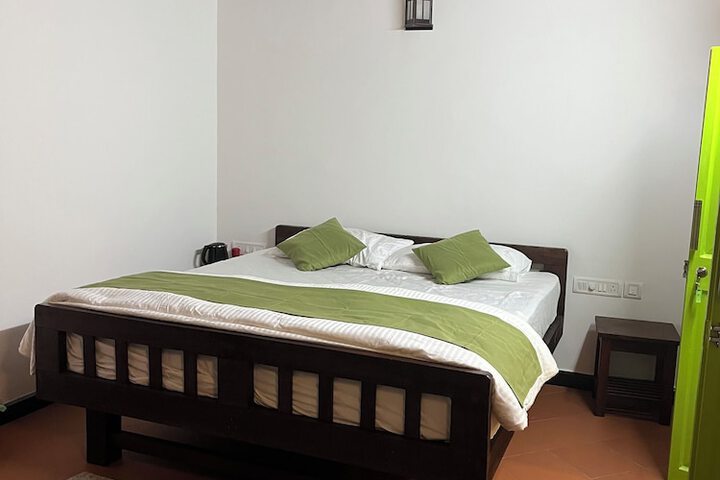 Room 3 of 14