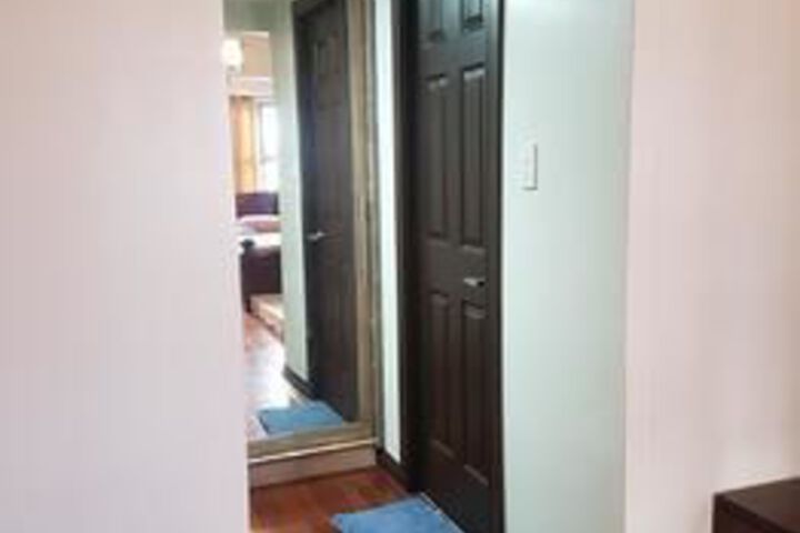 Room 51 of 127