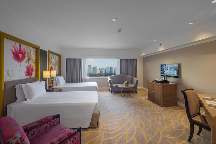 Room 13 of 100