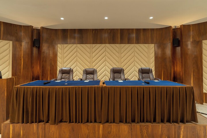 Ballroom/Hall 59 of 64