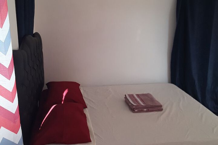 Room 27 of 52