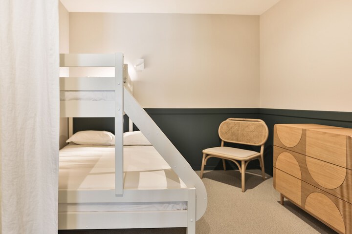Room 19 of 51