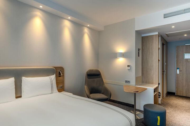 Room 29 of 72