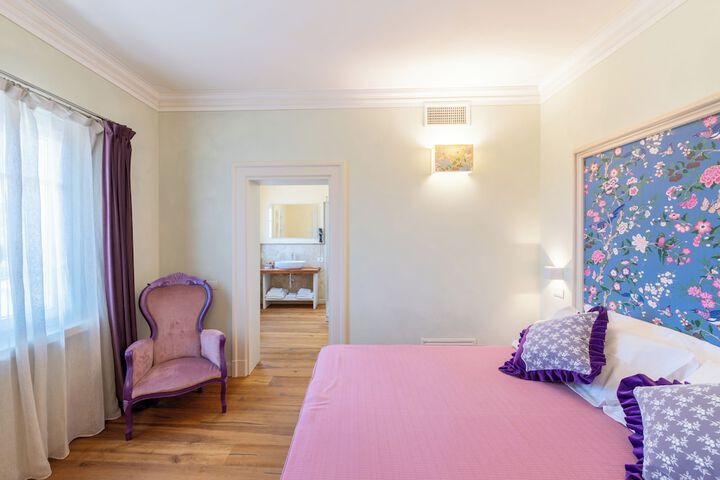 Room 27 of 72