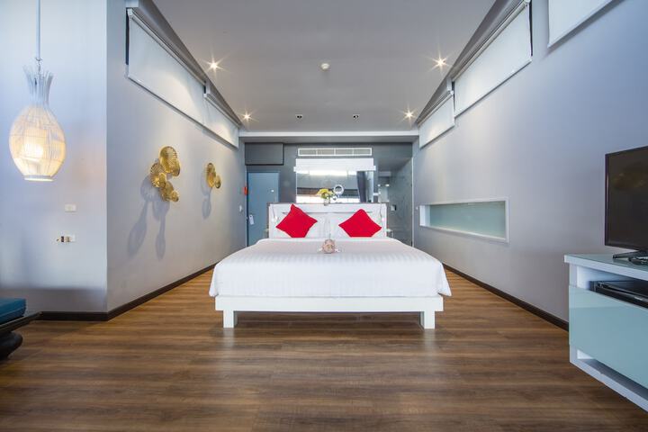 Room 20 of 199