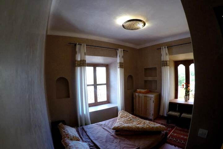 Room 7 of 26