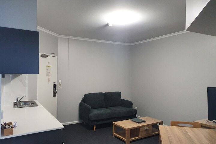 Room 25 of 36