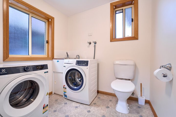 Laundry 11 of 18