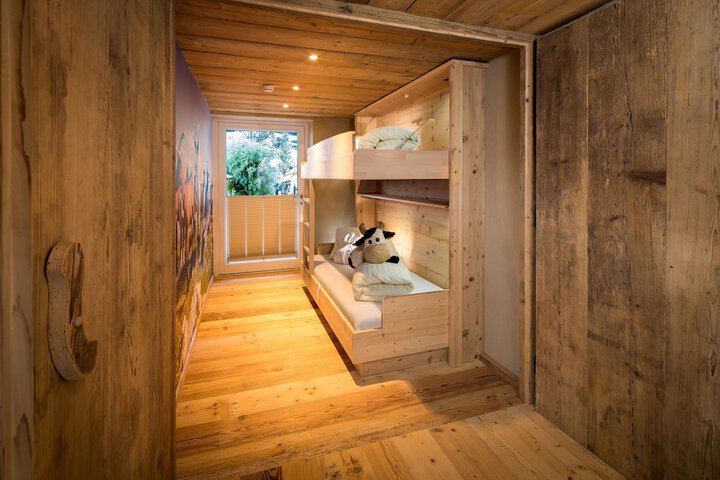 Room 15 of 109
