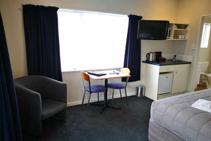 Room 9 of 63