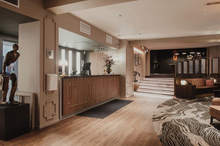 Hotel Interior 21 of 157