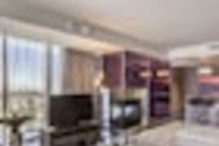 Room 44 of 252