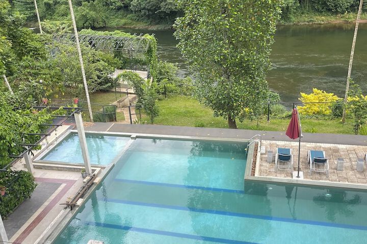 Pool 20 of 35