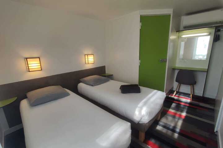 Room 38 of 80