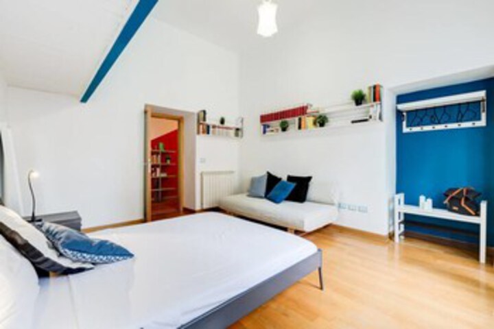 Room 12 of 22