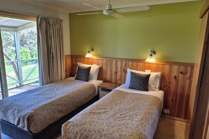 Room 8 of 48