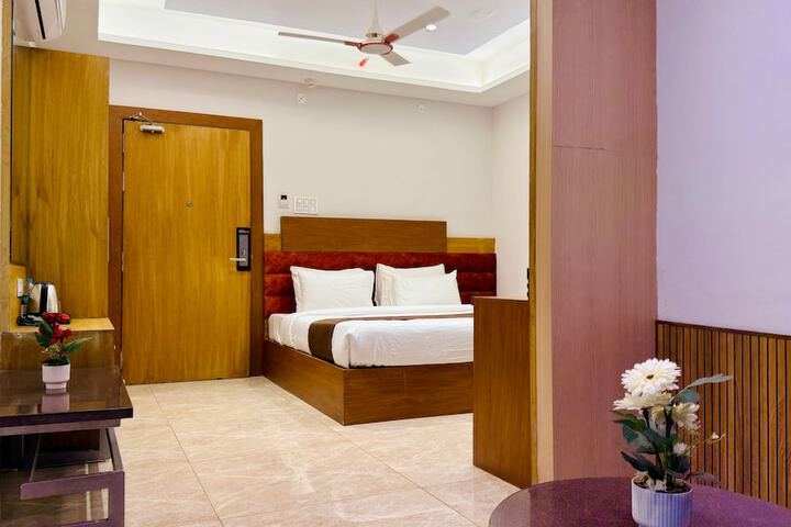 Room 25 of 124
