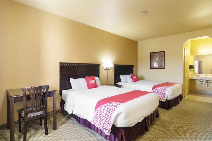 2 Queen Beds (4 of 9)