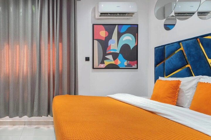 Room 15 of 31