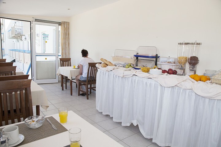 Breakfast/Coffee Service 43 of 78