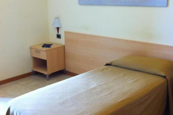 Room 10 of 51