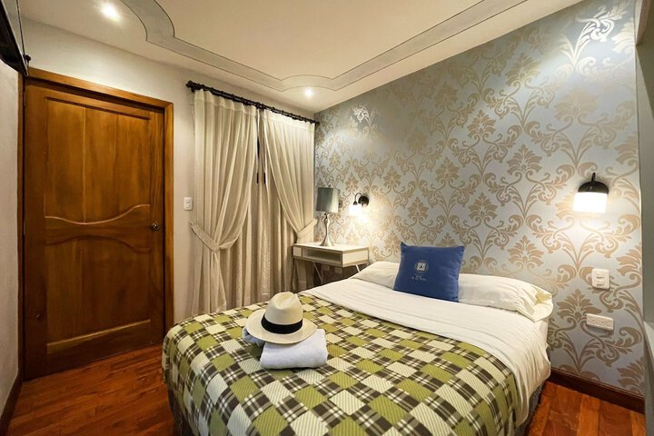 Room 43 of 85