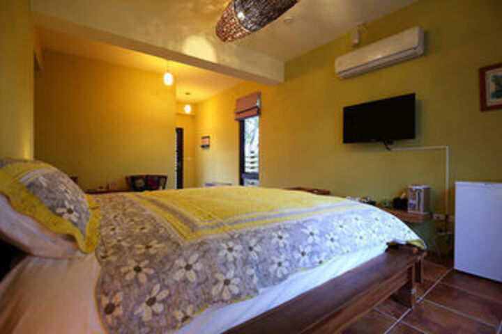 Room 34 of 53