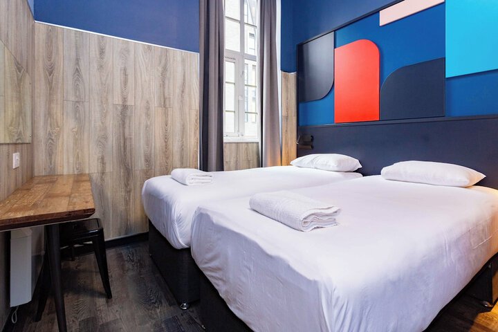 Room 21 of 59